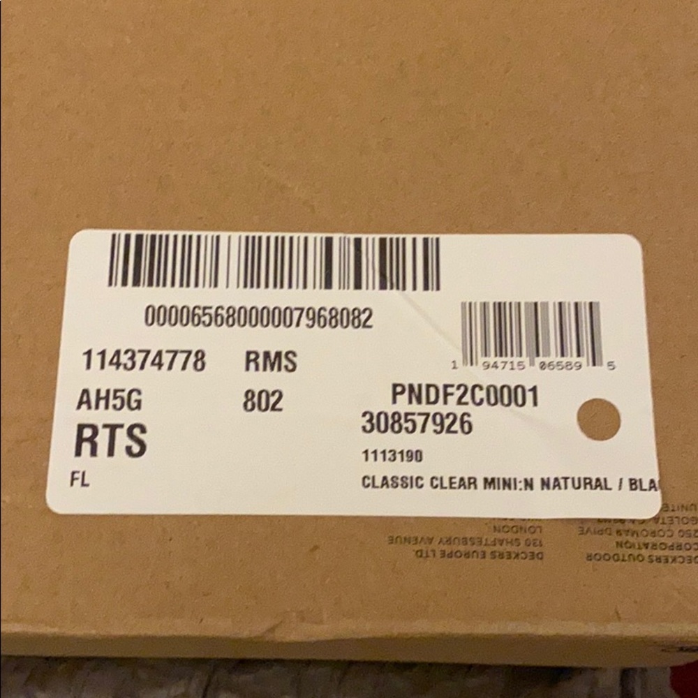 UGG BOOTS - Picture 3 of 5